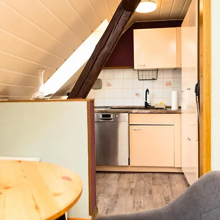 Unique - Maisonette - Kitchen - Parking - Cozy - Silent Apartment *
